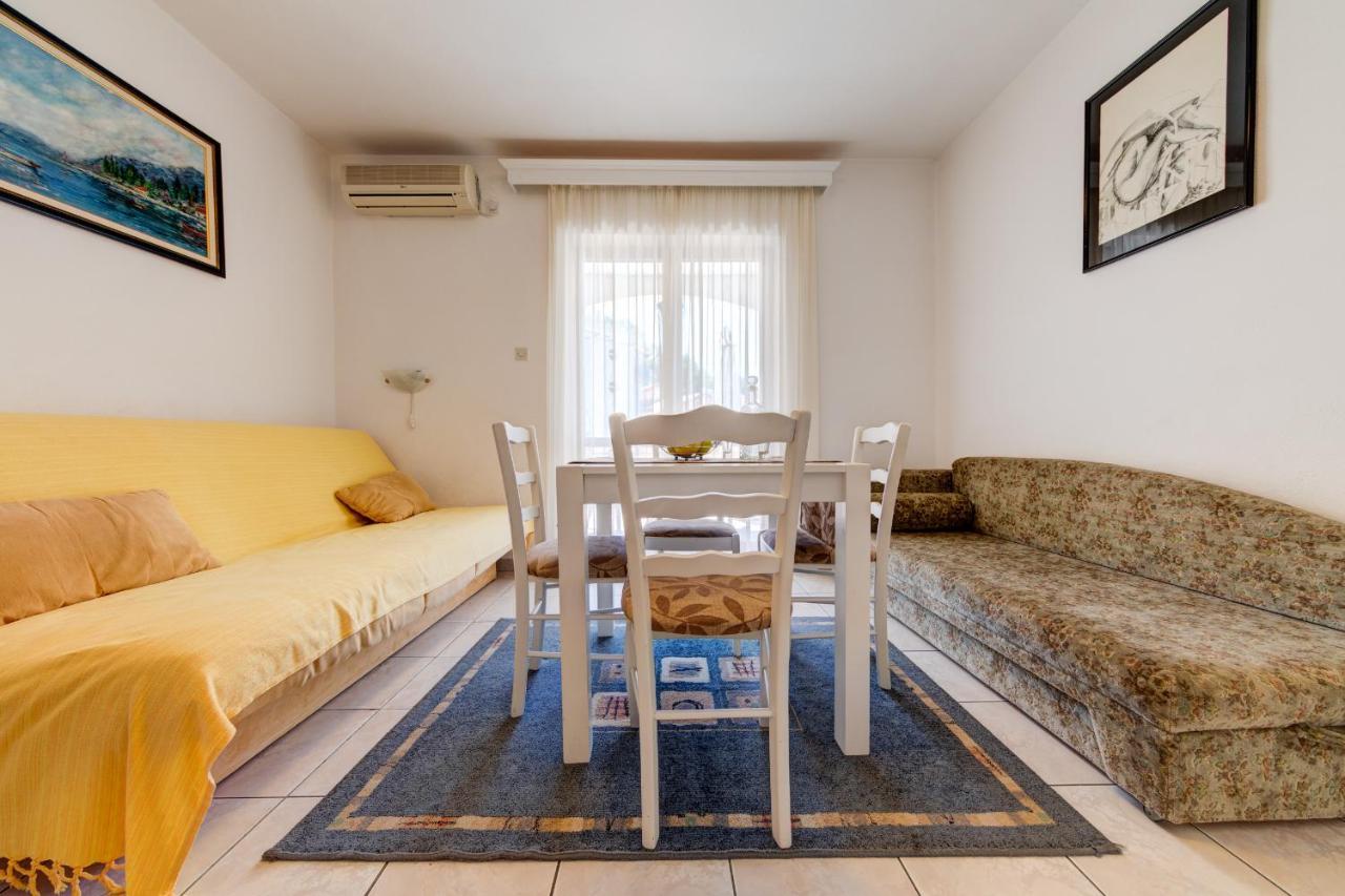 Olive Garden Apartments Sveti Stefan Bagian luar foto