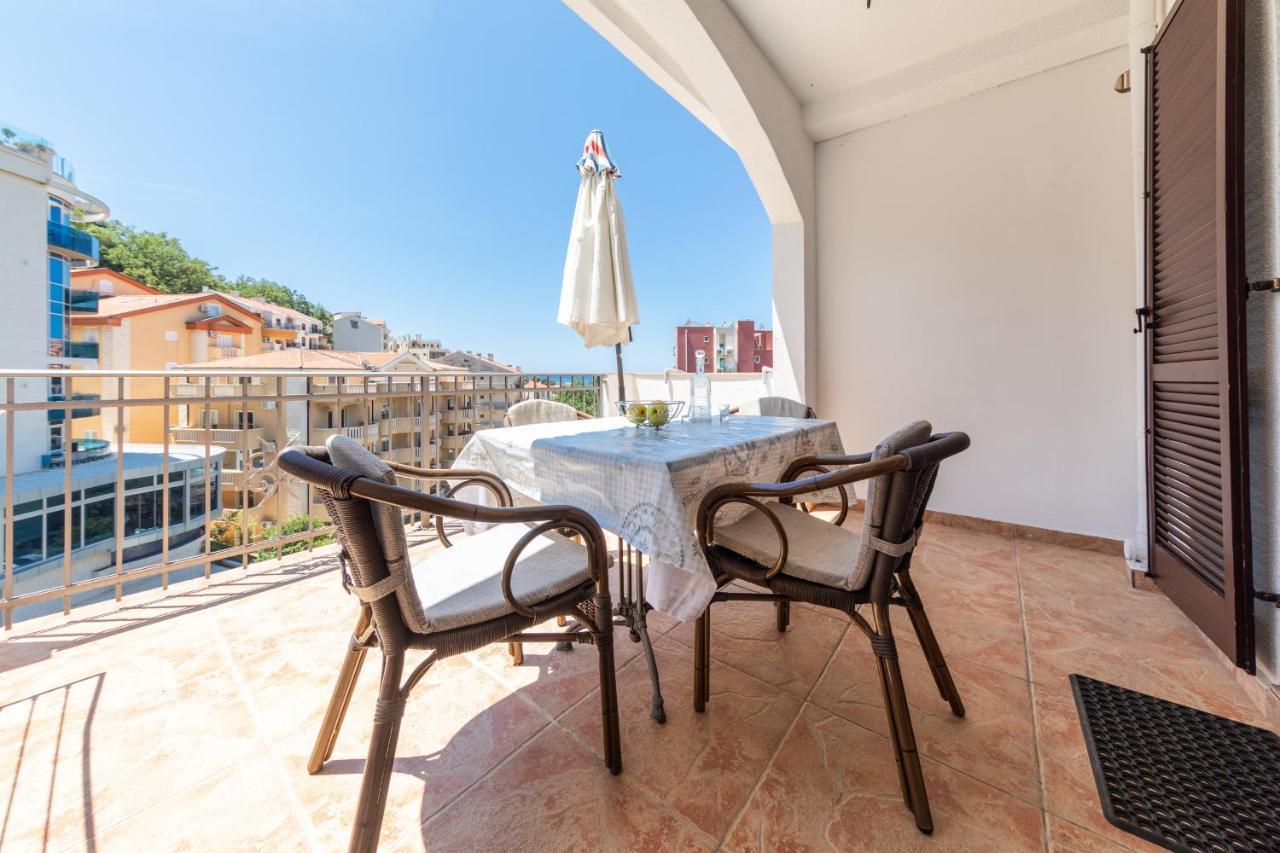 Olive Garden Apartments Sveti Stefan Bagian luar foto