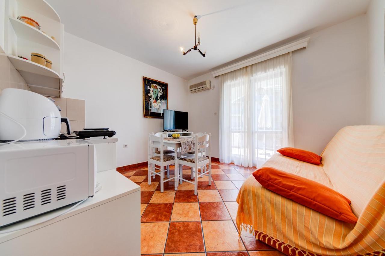 Olive Garden Apartments Sveti Stefan Bagian luar foto